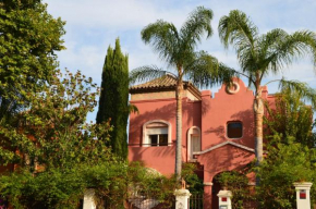 Гостиница Villa 9 La Alzambra-Puerto Banus  Марбелья